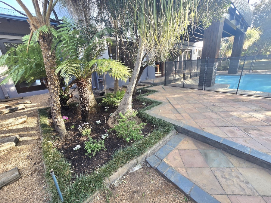 6 Bedroom Property for Sale in Carlswald Estate Gauteng