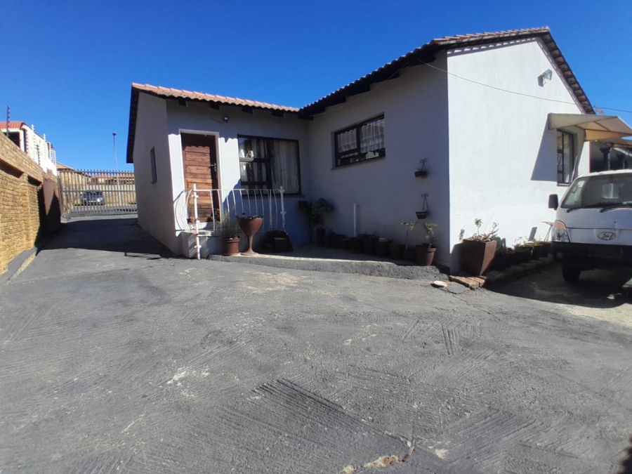 3 Bedroom Property for Sale in Fochville Gauteng
