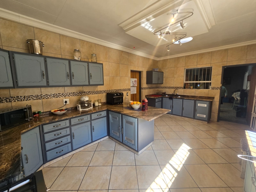 3 Bedroom Property for Sale in Brackenhurst Gauteng