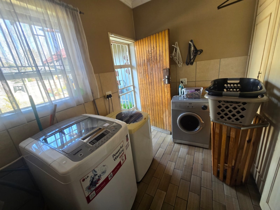 3 Bedroom Property for Sale in Brackenhurst Gauteng