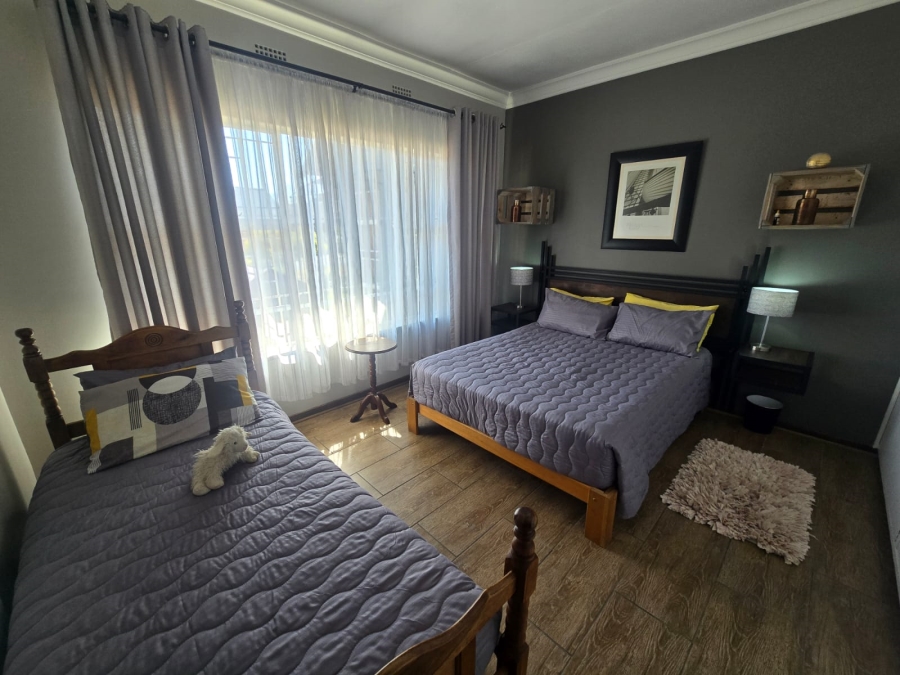 3 Bedroom Property for Sale in Brackenhurst Gauteng