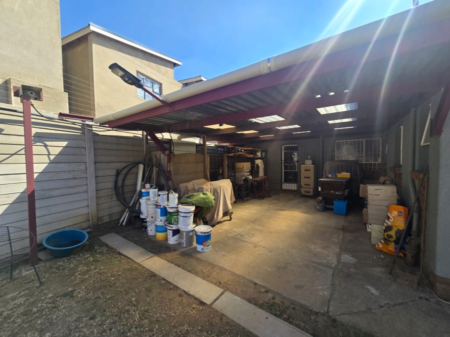 3 Bedroom Property for Sale in Brackenhurst Gauteng