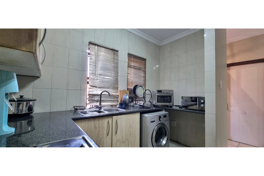 2 Bedroom Property for Sale in Bassonia Gauteng
