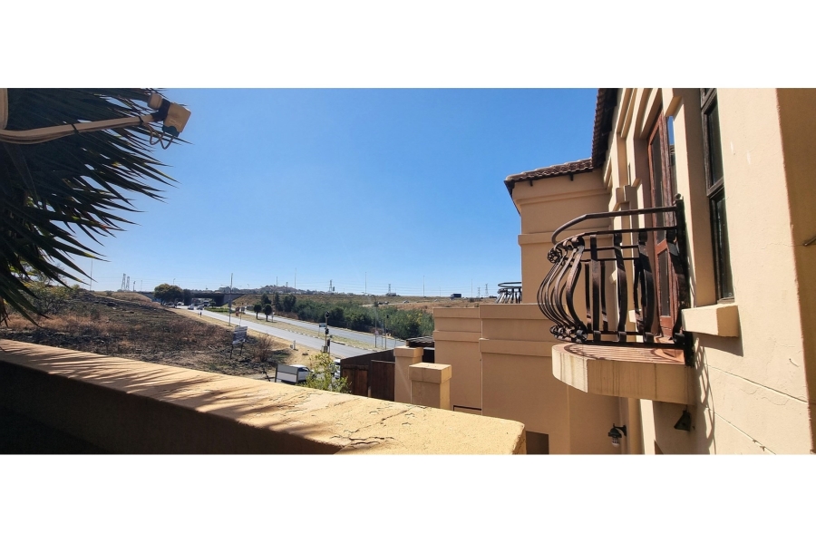 2 Bedroom Property for Sale in Bassonia Gauteng