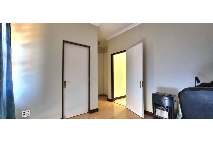 2 Bedroom Property for Sale in Bassonia Gauteng