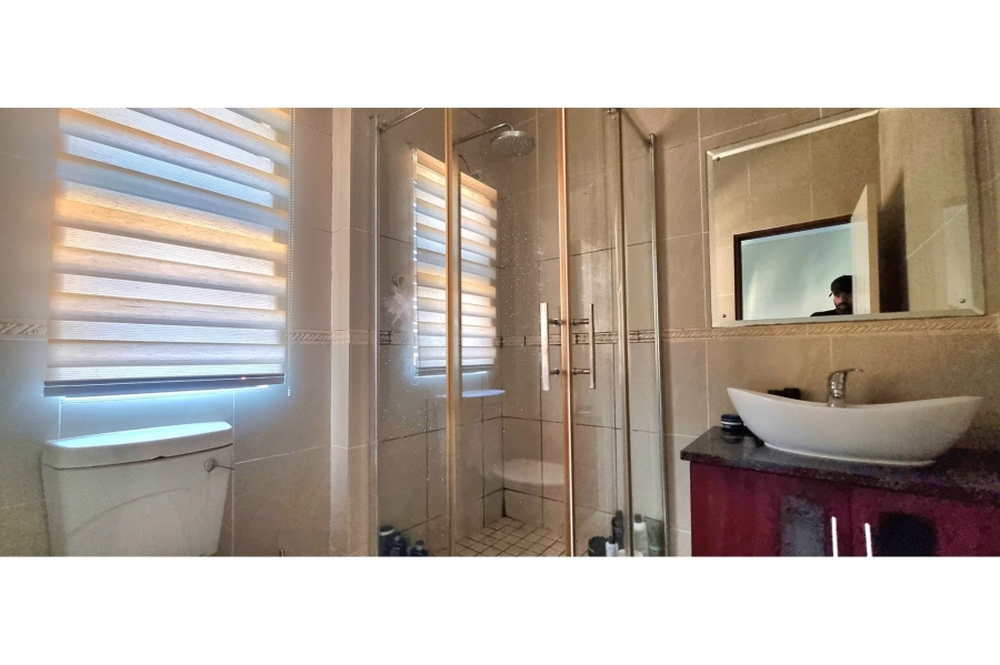 2 Bedroom Property for Sale in Bassonia Gauteng