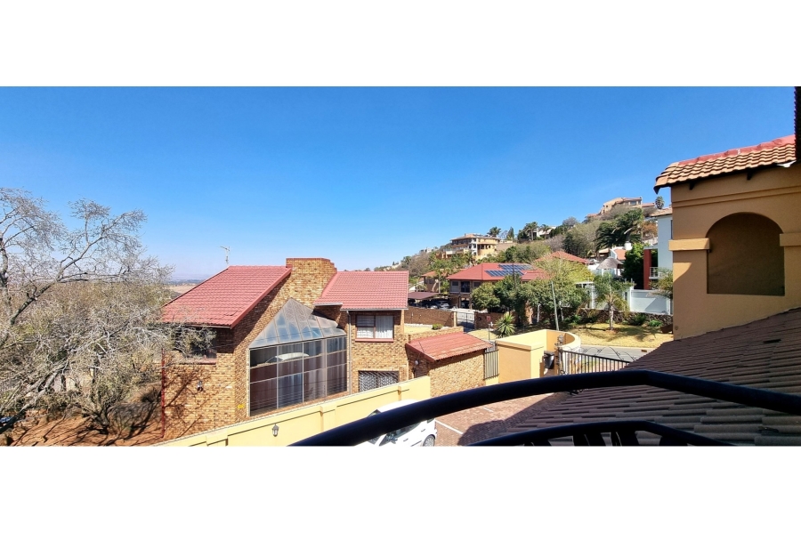 2 Bedroom Property for Sale in Bassonia Gauteng