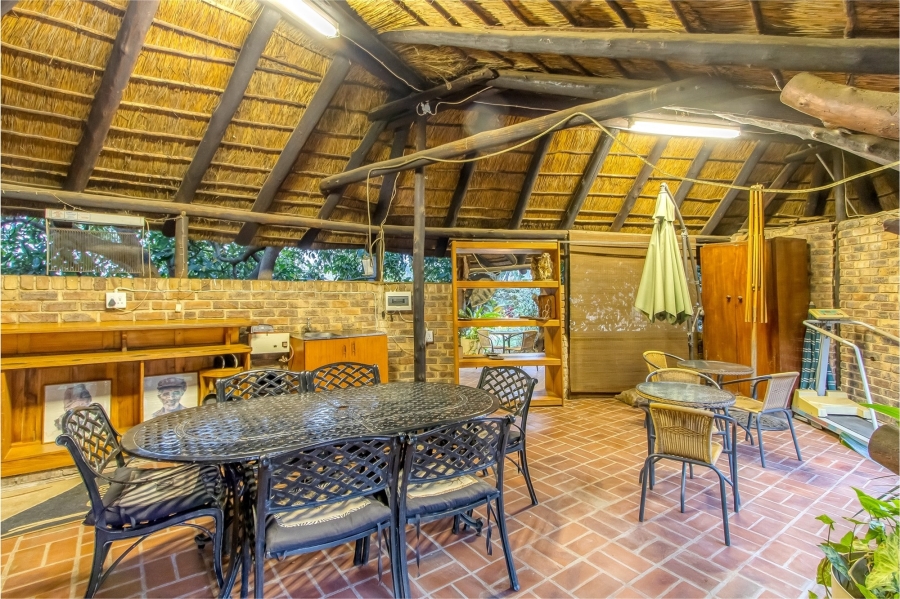 7 Bedroom Property for Sale in Blue Hills AH Gauteng