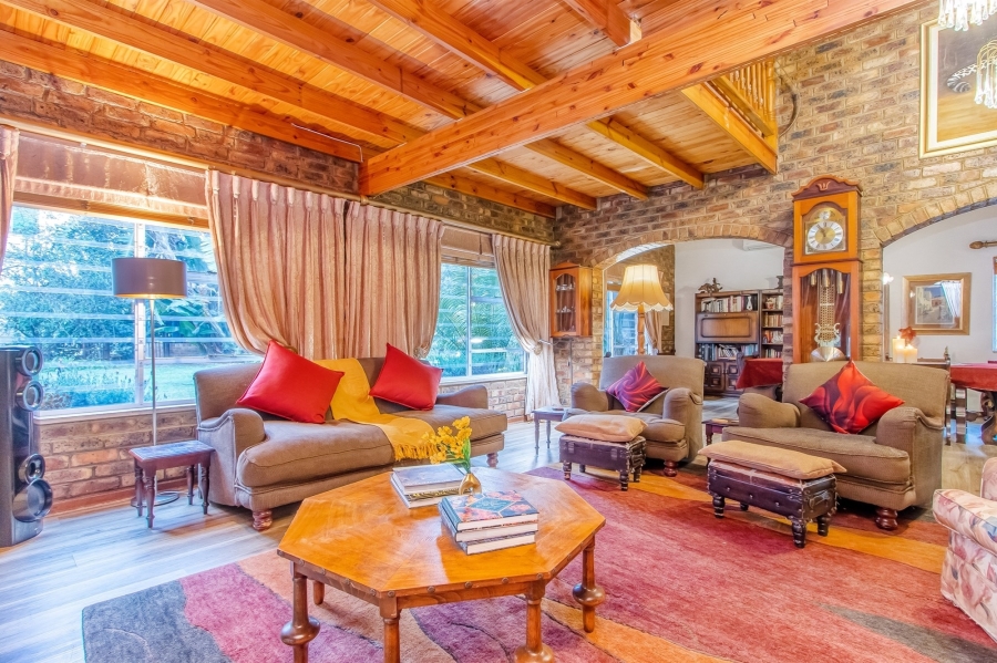 7 Bedroom Property for Sale in Blue Hills AH Gauteng