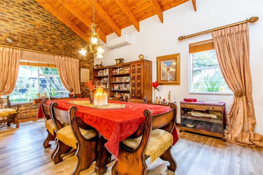 7 Bedroom Property for Sale in Blue Hills AH Gauteng