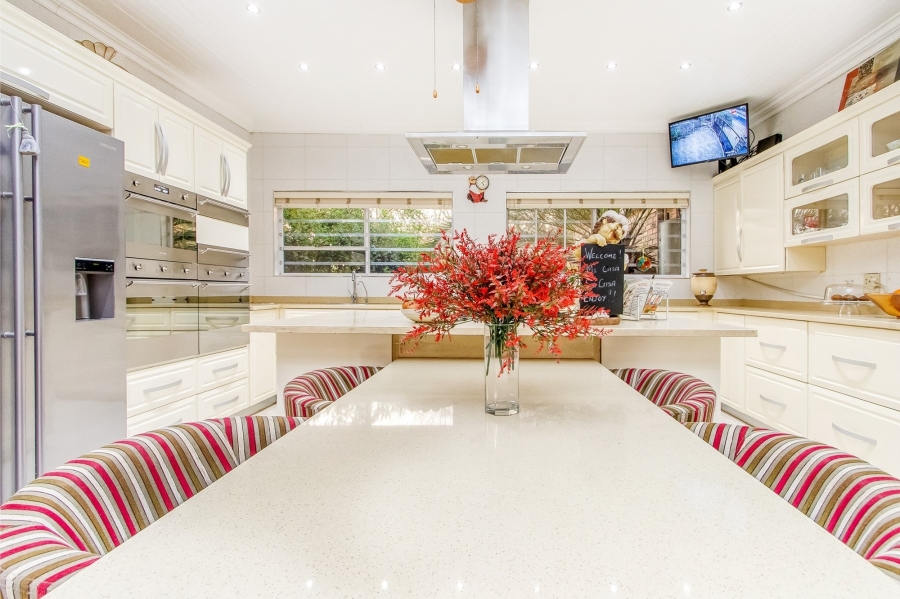 7 Bedroom Property for Sale in Blue Hills AH Gauteng