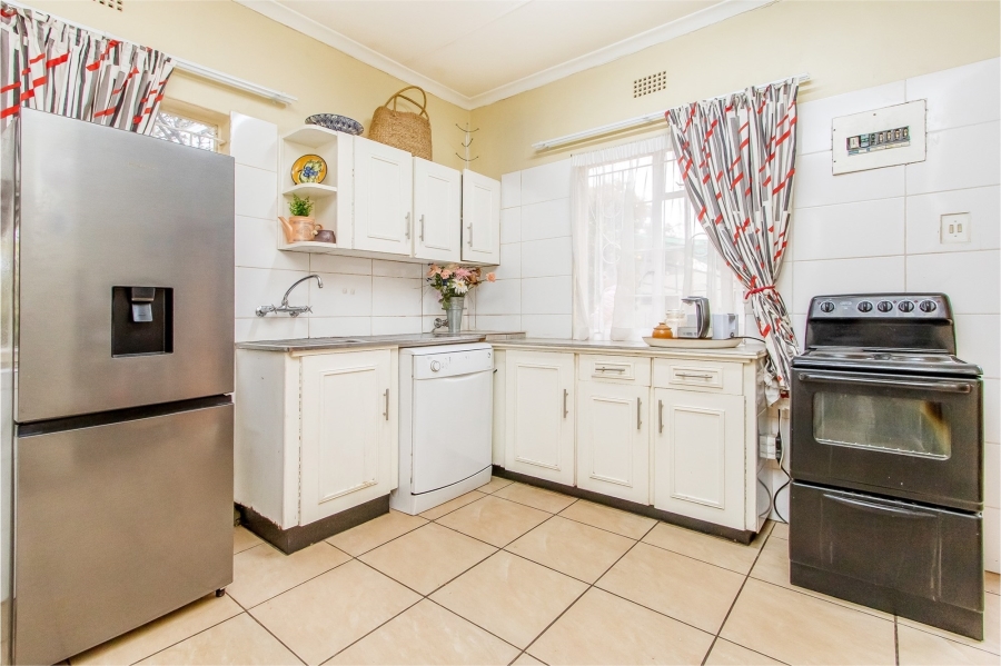 7 Bedroom Property for Sale in Blue Hills AH Gauteng