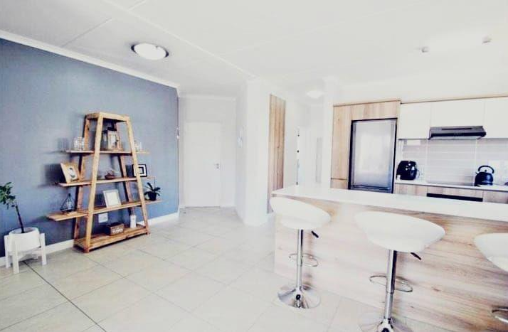To Let 2 Bedroom Property for Rent in Linbro Park Gauteng