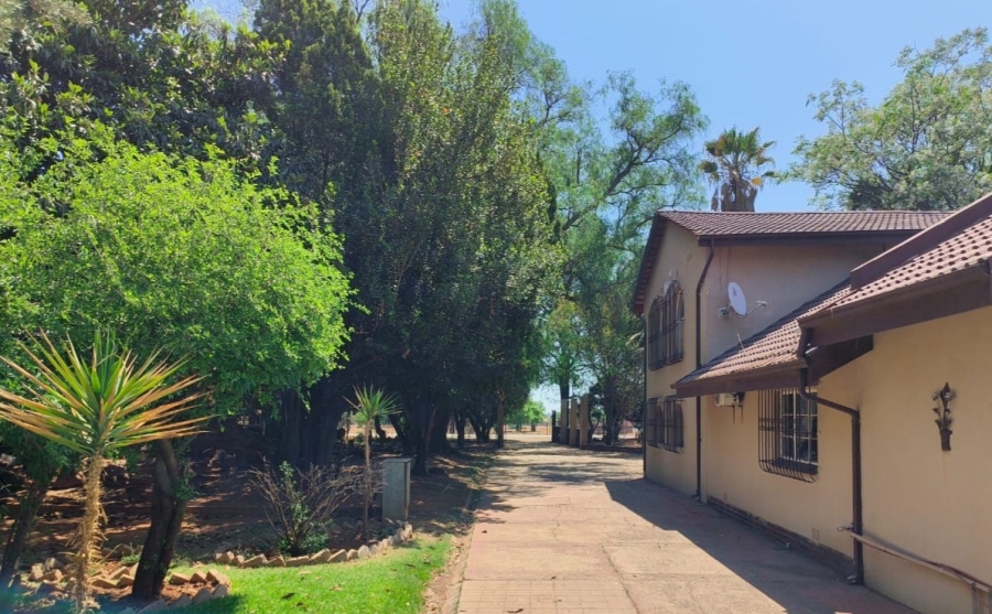 3 Bedroom Property for Sale in Mullerstuine Gauteng
