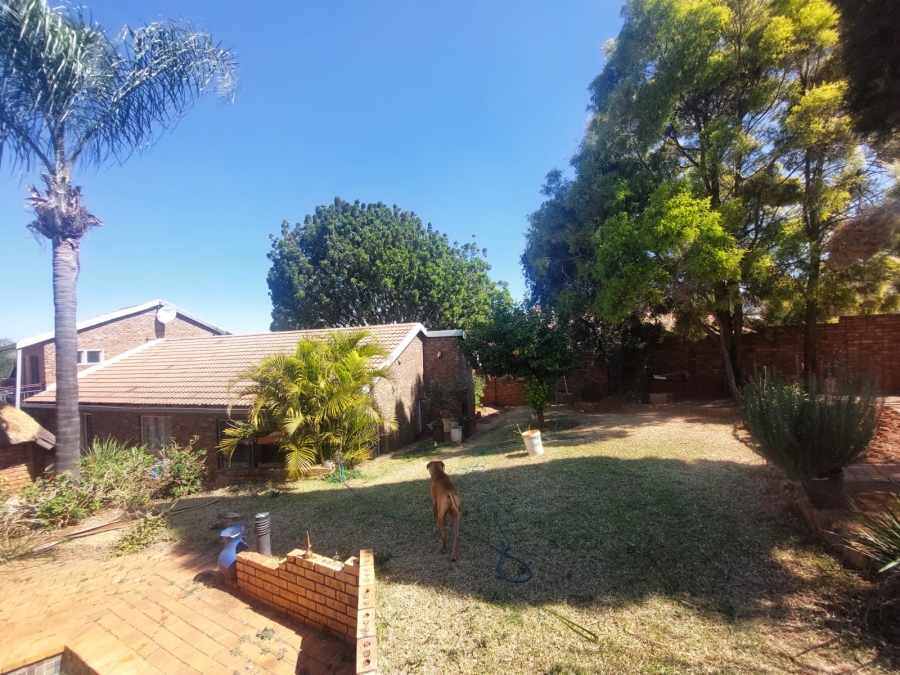 4 Bedroom Property for Sale in Suiderberg Gauteng