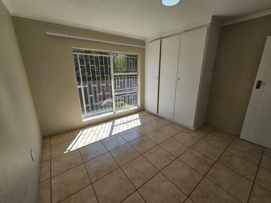 2 Bedroom Property for Sale in New Redruth Gauteng
