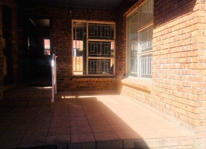2 Bedroom Property for Sale in New Redruth Gauteng