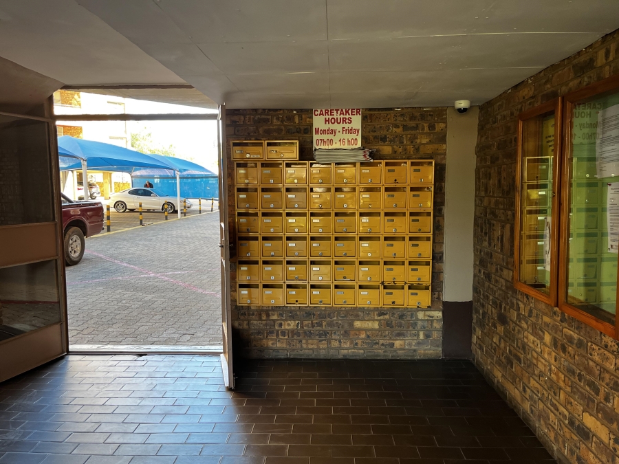 2 Bedroom Property for Sale in Pretoria North Gauteng