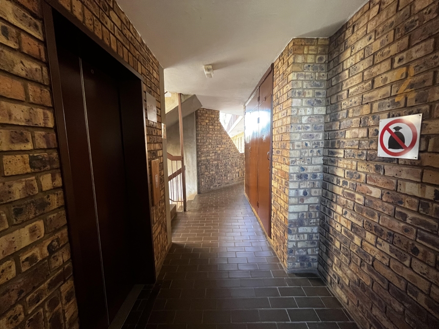 2 Bedroom Property for Sale in Pretoria North Gauteng