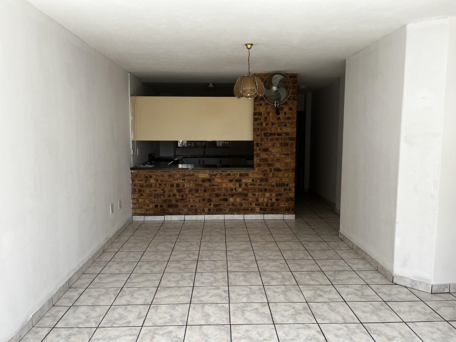 2 Bedroom Property for Sale in Pretoria North Gauteng