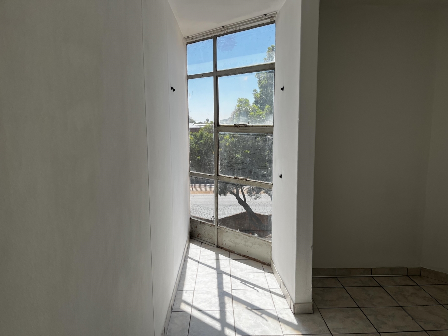 2 Bedroom Property for Sale in Pretoria North Gauteng