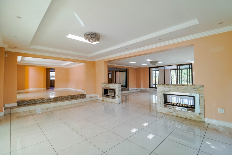 5 Bedroom Property for Sale in Lonehill Gauteng