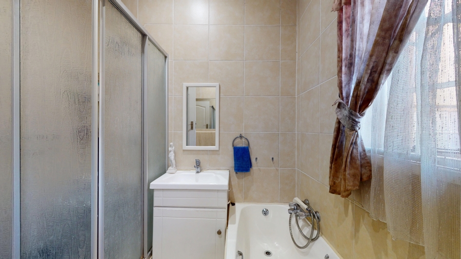 5 Bedroom Property for Sale in Solheim Gauteng