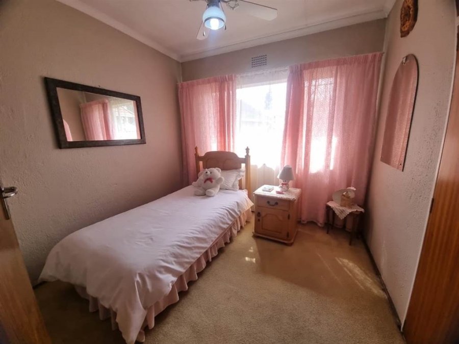 4 Bedroom Property for Sale in Verwoerdpark Gauteng