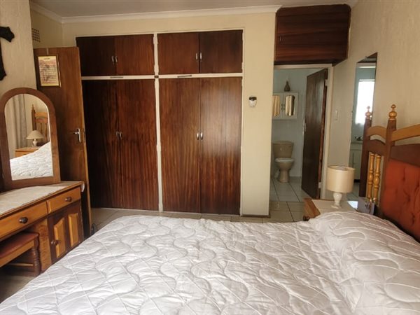 4 Bedroom Property for Sale in Verwoerdpark Gauteng