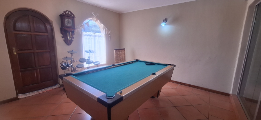 4 Bedroom Property for Sale in Rant En Dal Gauteng