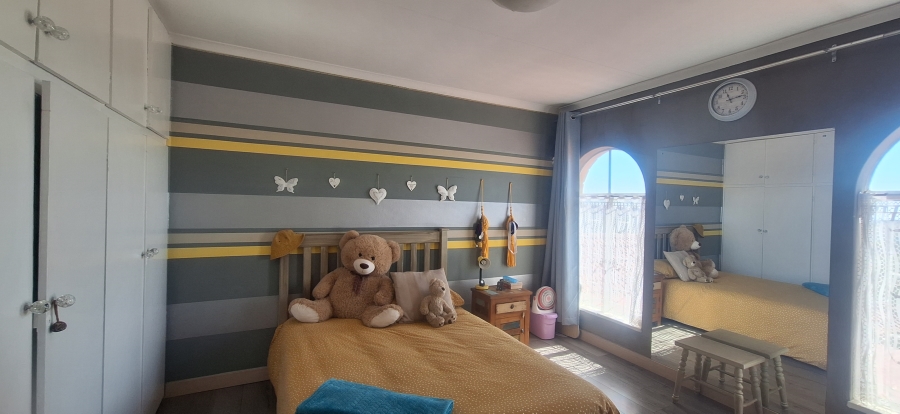 4 Bedroom Property for Sale in Rant En Dal Gauteng