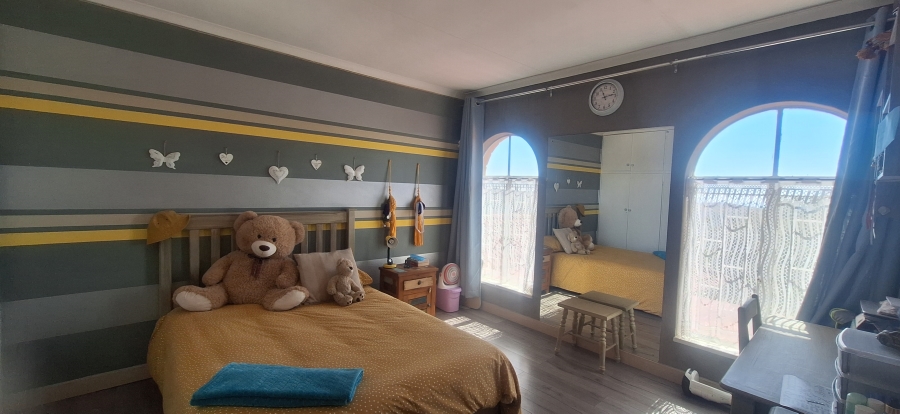 4 Bedroom Property for Sale in Rant En Dal Gauteng