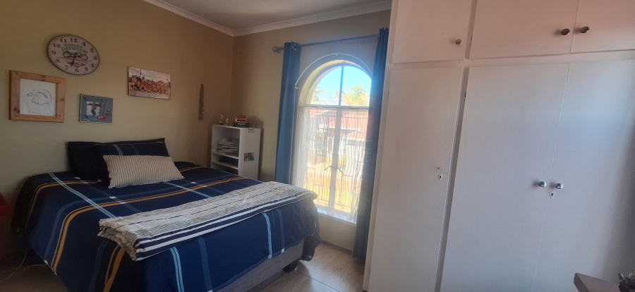 4 Bedroom Property for Sale in Rant En Dal Gauteng