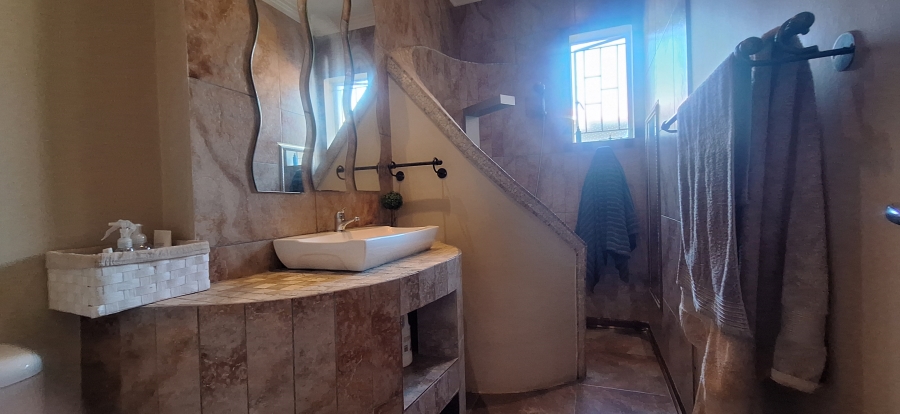 4 Bedroom Property for Sale in Rant En Dal Gauteng