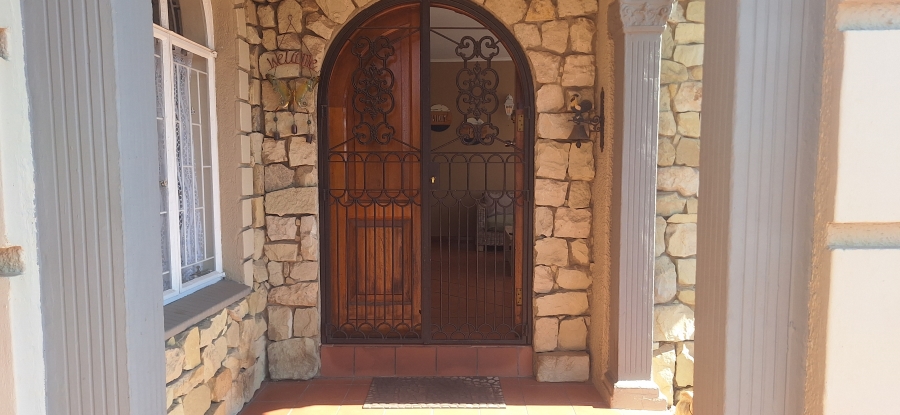 4 Bedroom Property for Sale in Rant En Dal Gauteng