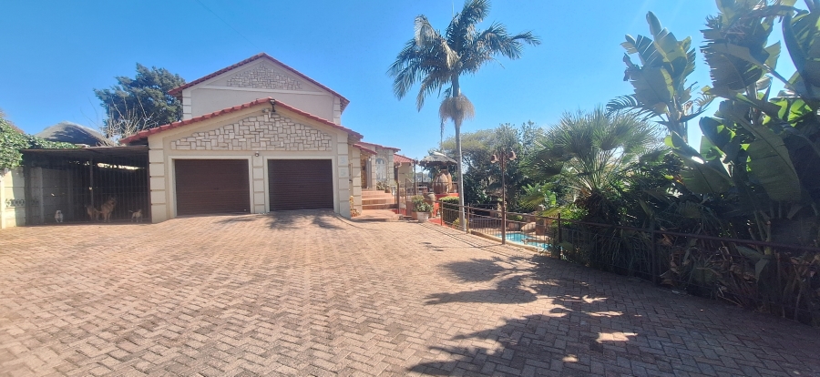 4 Bedroom Property for Sale in Rant En Dal Gauteng