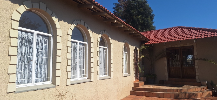 4 Bedroom Property for Sale in Rant En Dal Gauteng