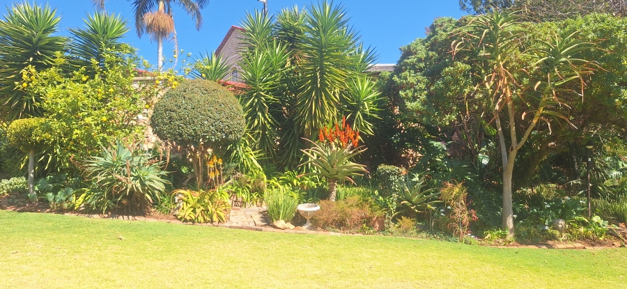 4 Bedroom Property for Sale in Rant En Dal Gauteng