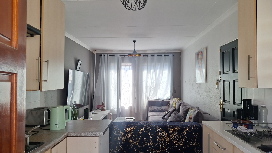 3 Bedroom Property for Sale in Clayville East Gauteng