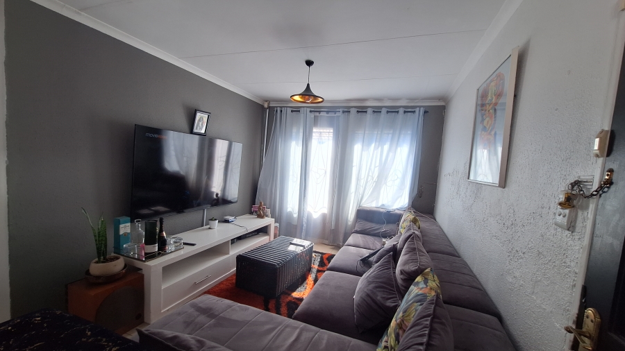 3 Bedroom Property for Sale in Clayville East Gauteng