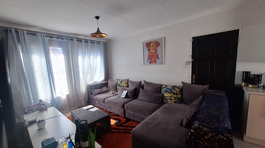 3 Bedroom Property for Sale in Clayville East Gauteng