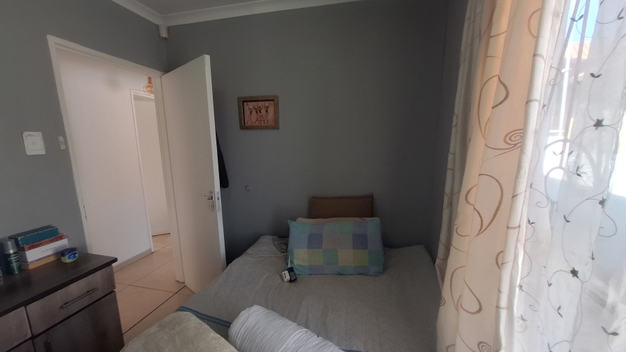 3 Bedroom Property for Sale in Clayville East Gauteng