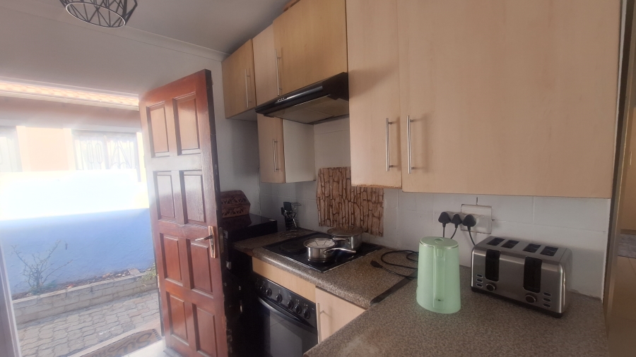 3 Bedroom Property for Sale in Clayville East Gauteng