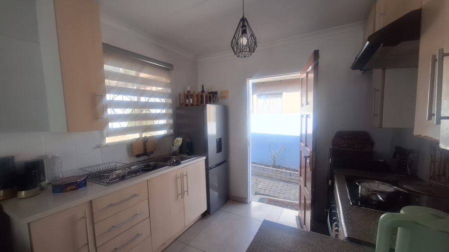 3 Bedroom Property for Sale in Clayville East Gauteng
