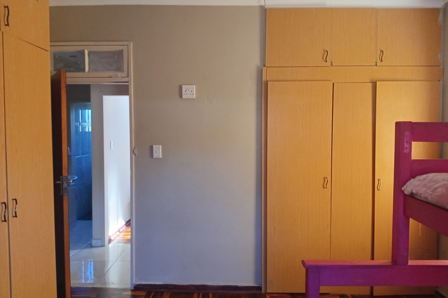 To Let 3 Bedroom Property for Rent in Lombardy East Gauteng