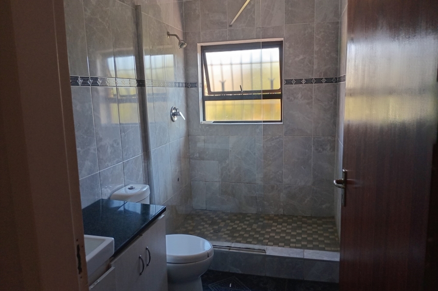 To Let 3 Bedroom Property for Rent in Lombardy East Gauteng