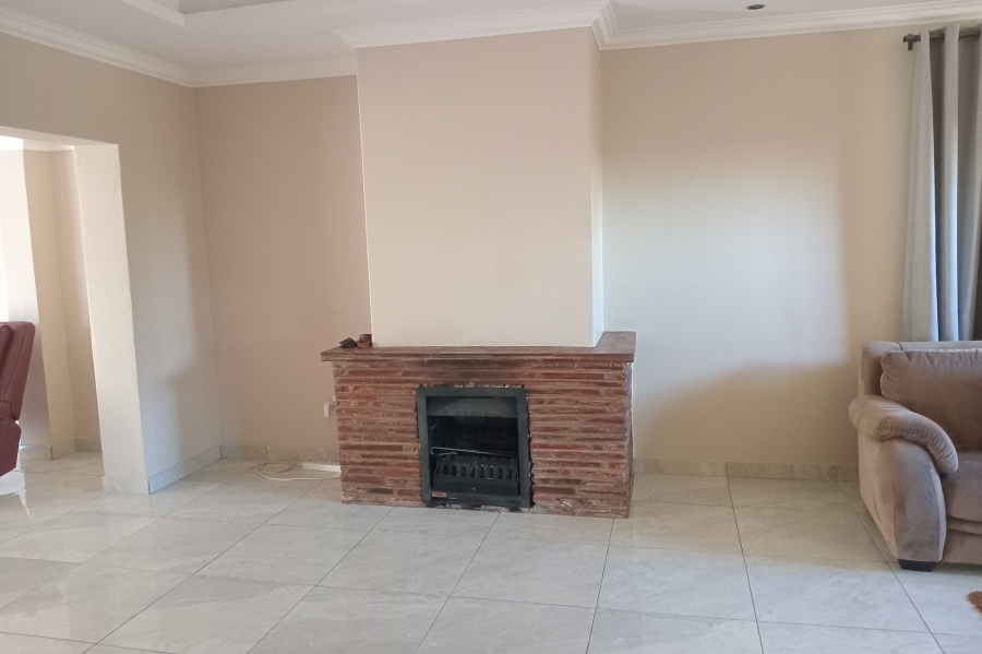 To Let 3 Bedroom Property for Rent in Lombardy East Gauteng