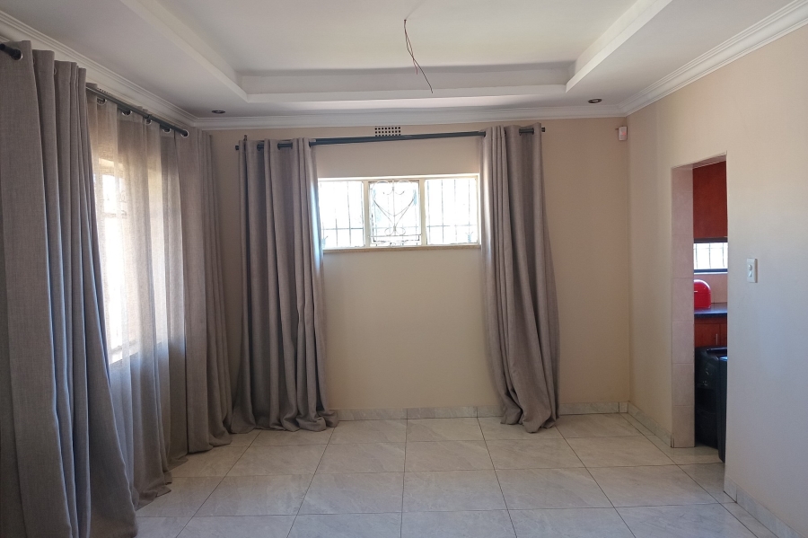 To Let 3 Bedroom Property for Rent in Lombardy East Gauteng