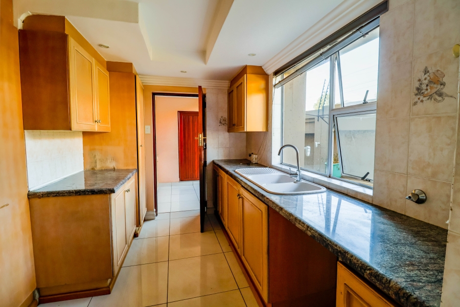 To Let 5 Bedroom Property for Rent in Lonehill Gauteng