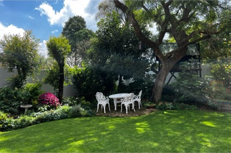 To Let 3 Bedroom Property for Rent in Benmore Gardens Gauteng